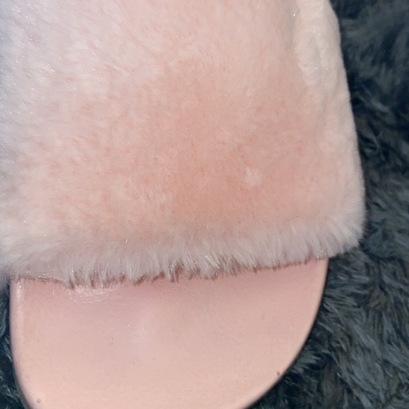 Fuzzy slides - Picture 4 of 9